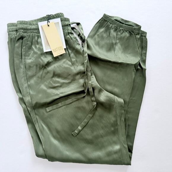 Nation Ltd. Del Rey Satin Pant Size Small Rayon NEW Hunter Green Jogger Relaxed - Picture 2 of 7